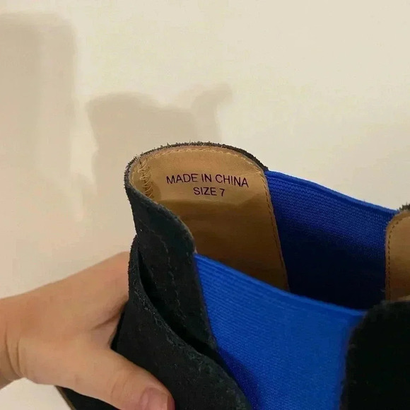 BILL BLASS SUEDE LEATHER SOLE BLACK BLUE HEAL ANKLE BOOTIES SIZE 7 RARE - Picture 3 of 4